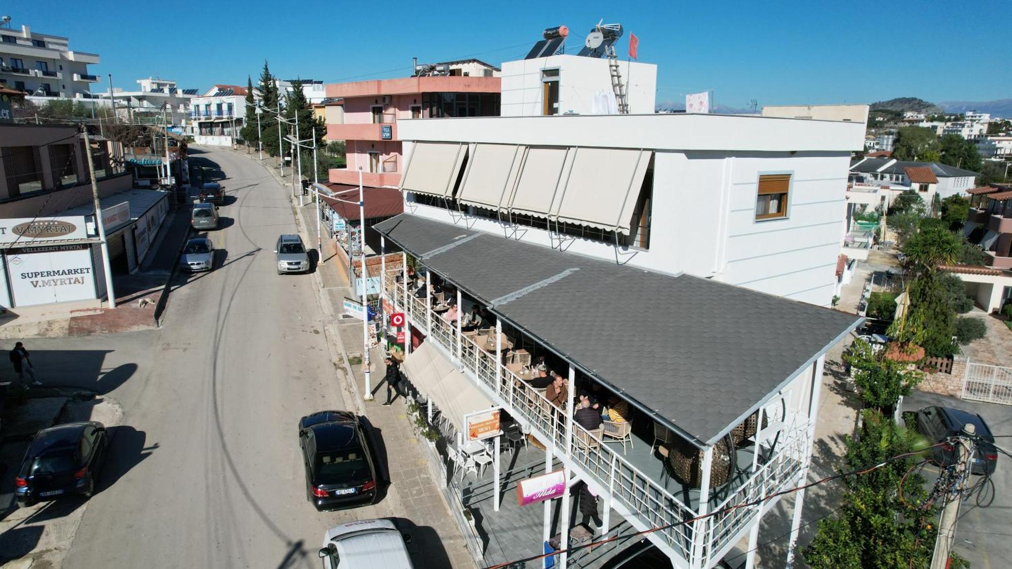 Hotel Chris Ksamil Exteriör bild